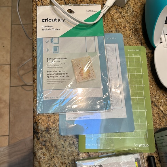 Cricut Joy bundle - Picture 4 of 8